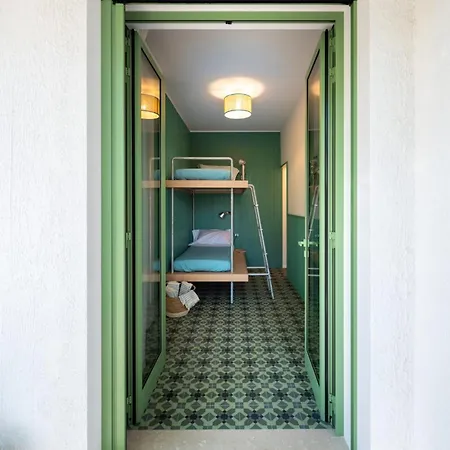 Lu Cuccuviu A Mare 3*