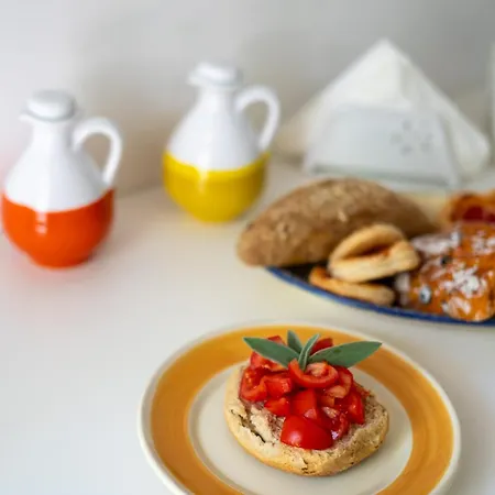 Lu Cuccuviu A Mare Bed & Breakfast *