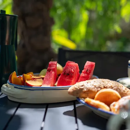 Lu Cuccuviu A Mare Bed and Breakfast